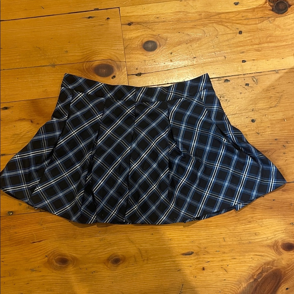 H&M Black and White Plaid Skater Skirt